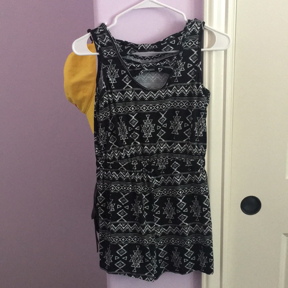 Tribal Pattern Romper - Picture 2 of 3